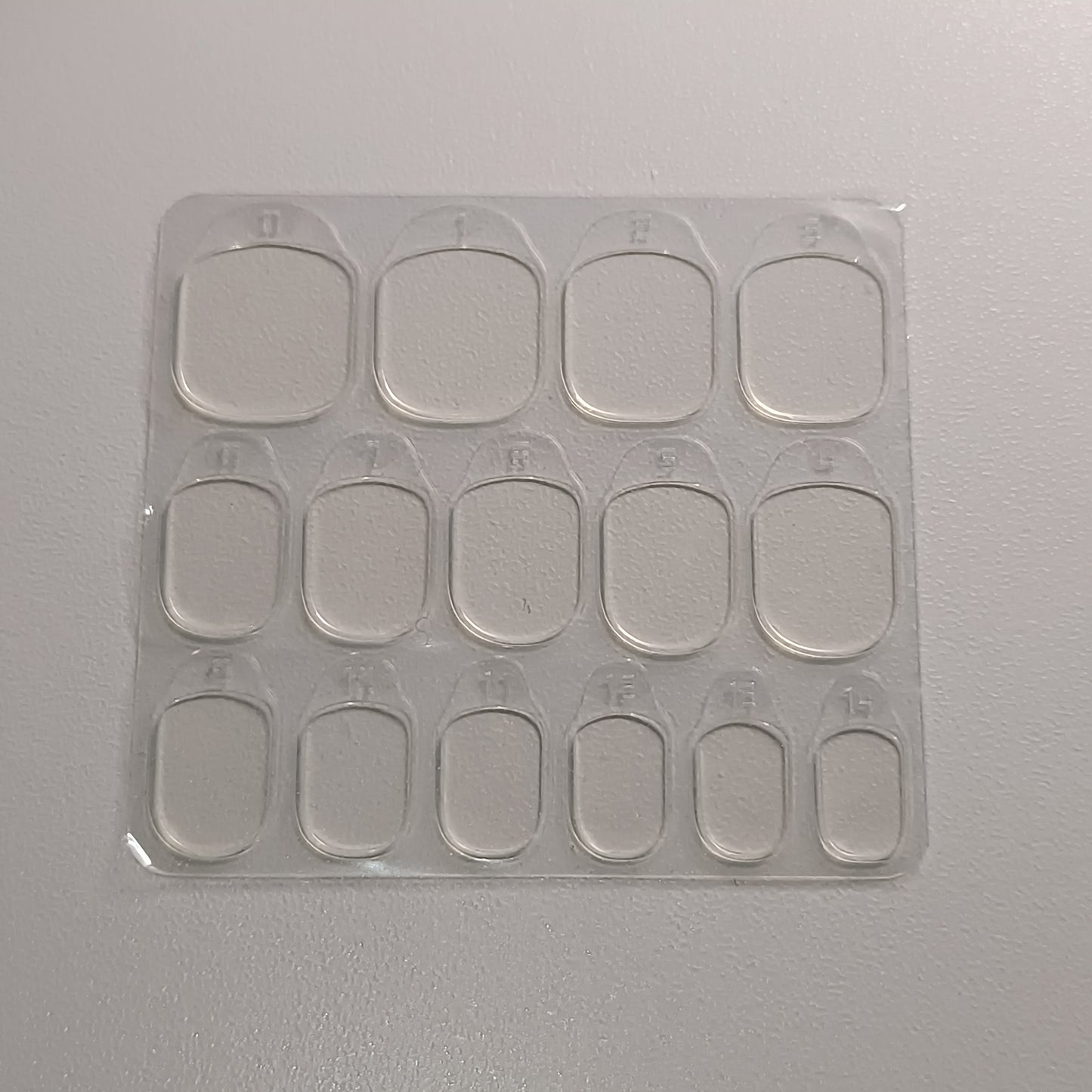 Patchs adhésifs pour press-on nails – Recharge
