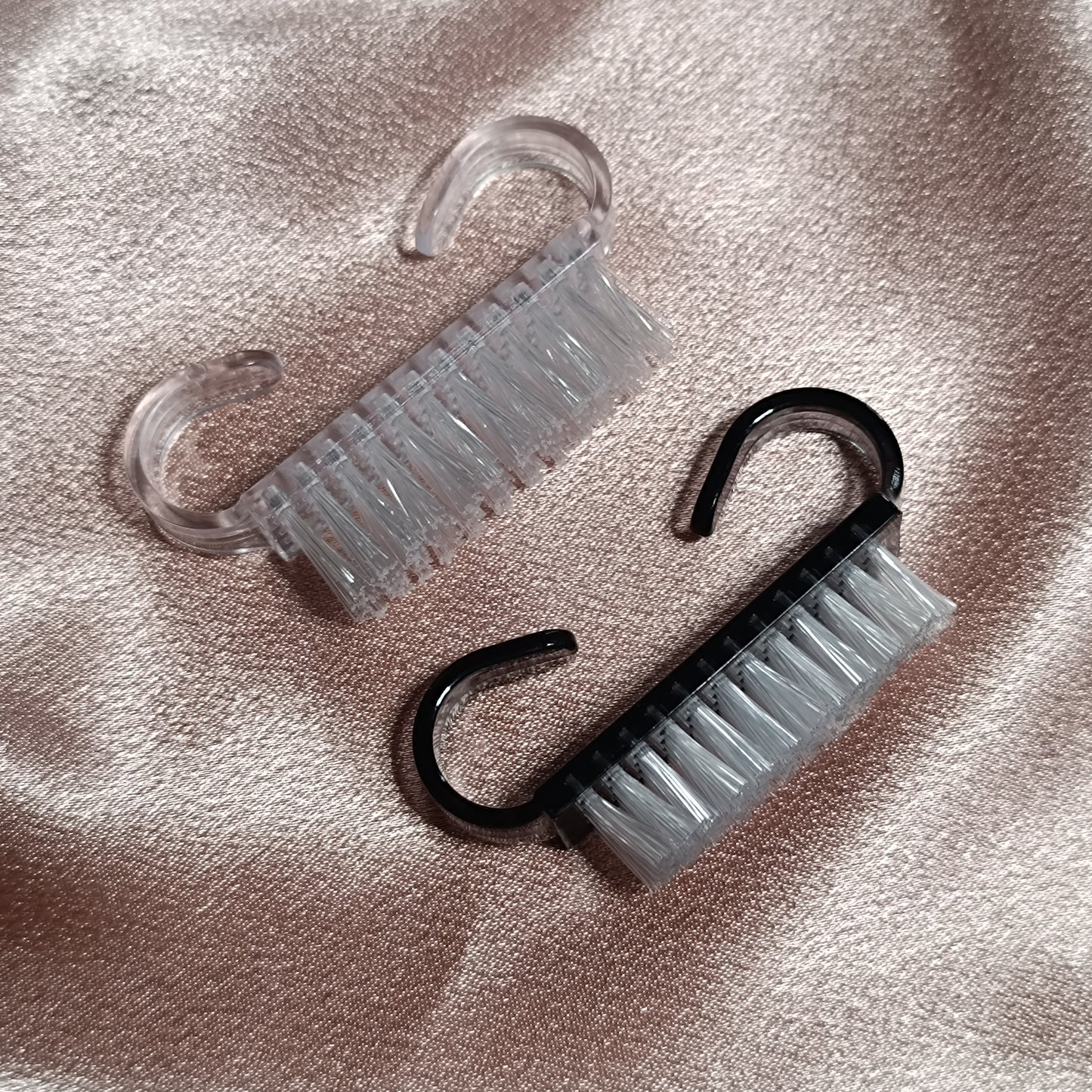 Mini brosse à ongles – Avec pochette organza